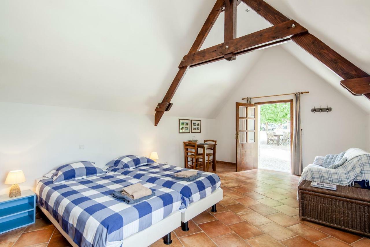 Chambres Et Table D'Hotes La Panacee Cuzance Екстериор снимка
