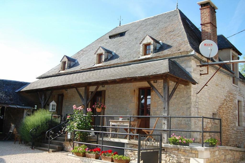 Chambres Et Table D'Hotes La Panacee Cuzance Екстериор снимка