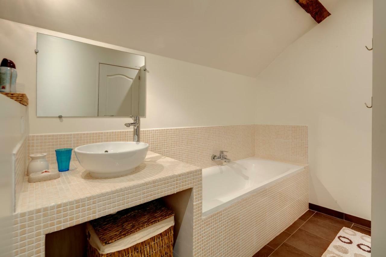 Chambres Et Table D'Hotes La Panacee Cuzance Екстериор снимка